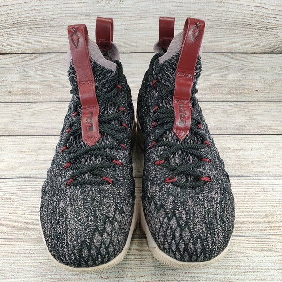 Nike LeBron 15 GS 'Pride of Ohio' Youth Size 5.5Y - Picture 2 of 8